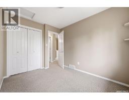 1242 Wessex Place, Regina, SK S4N7S2 Photo 16