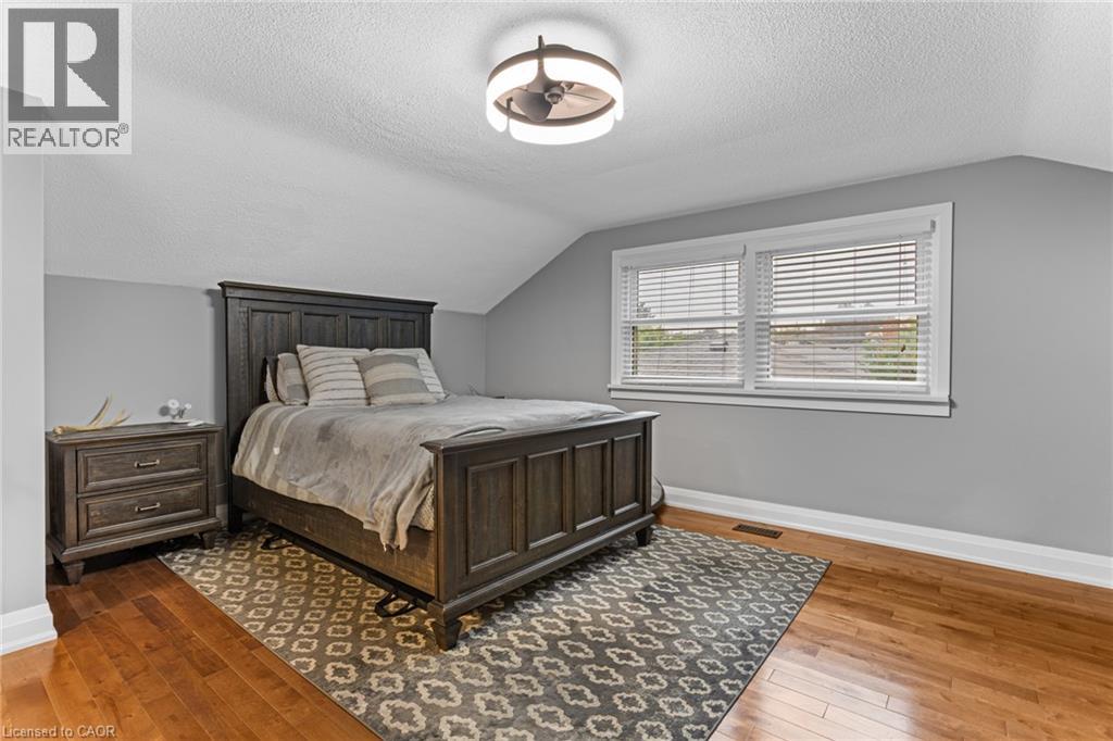 62 RANDALL Avenue - Image 17