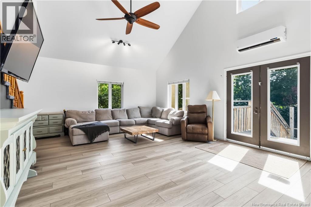 80 Third Avenue - Image 19