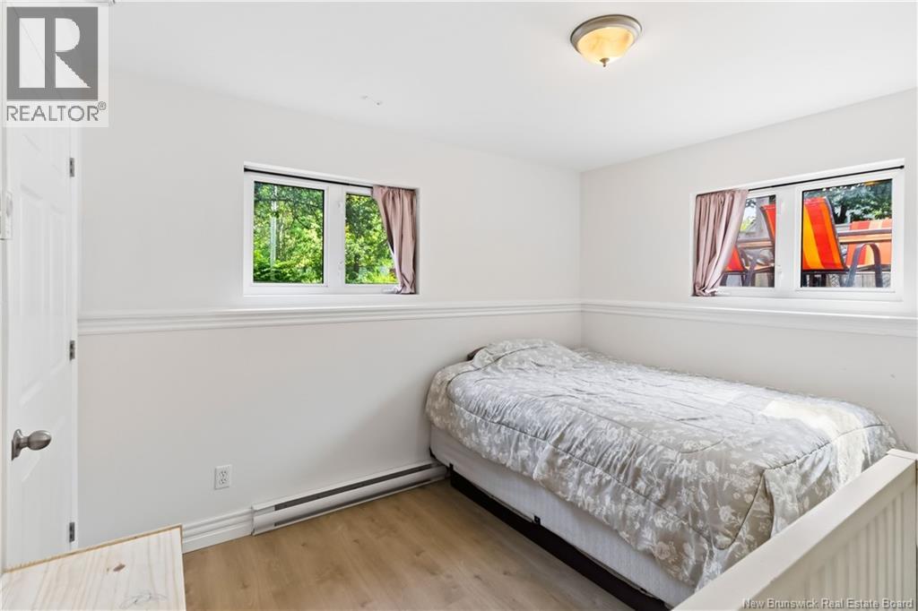 80 Third Avenue - 34