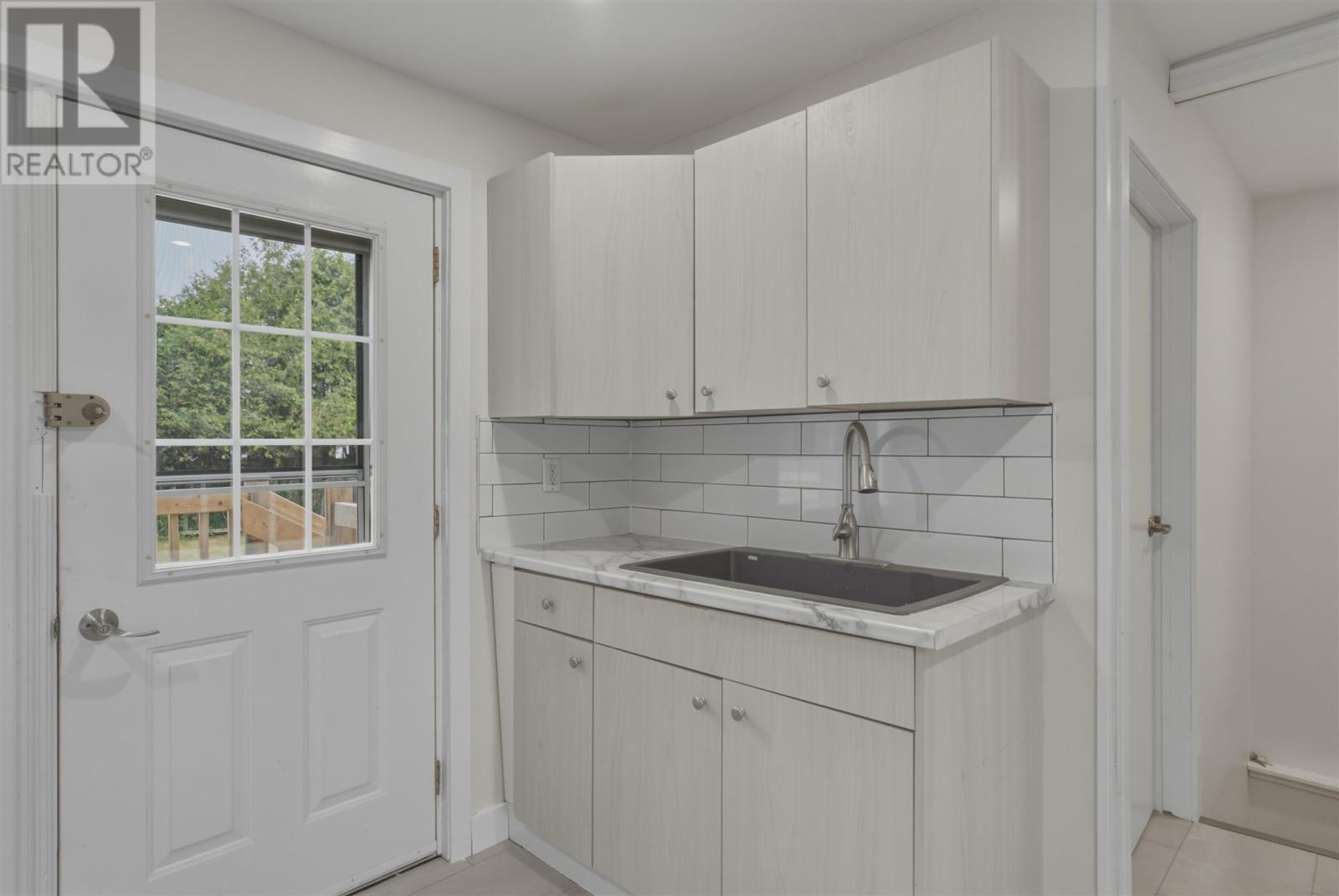 151 Prentice AVE, Sault Ste. Marie, Ontario, P6C4P6, Sault Ste. Marie, Ontario — photo 4 of 5