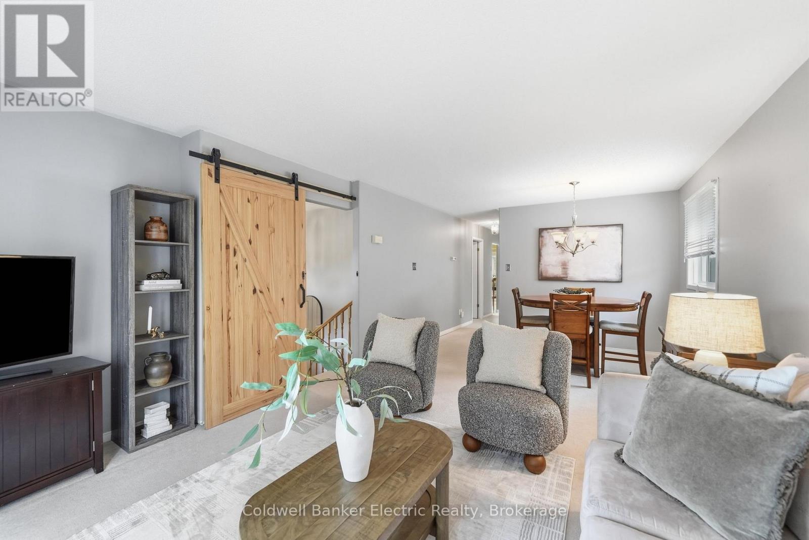 854 ABBEY LANE - 8