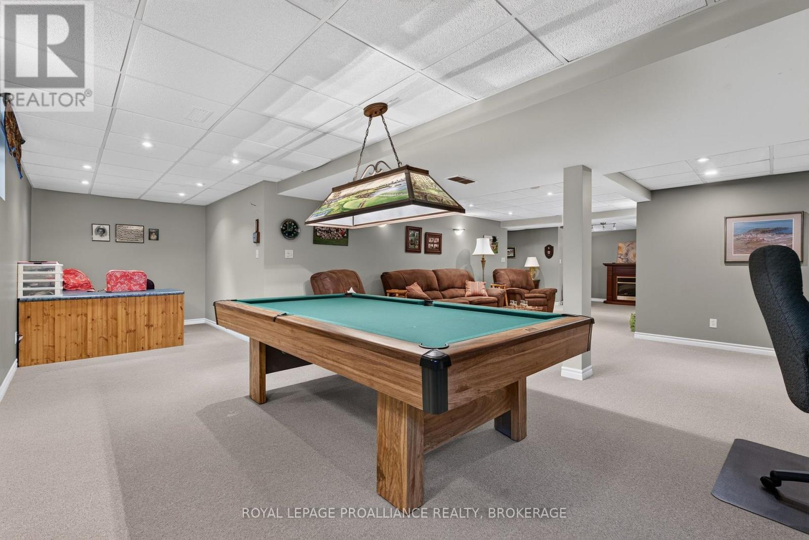 86 ABBEY DAWN DRIVE - 23