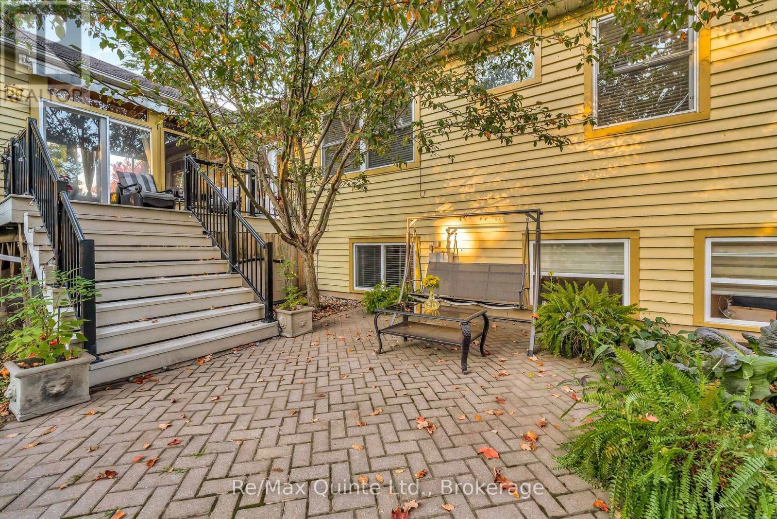 8 MOUNT PLEASANT ROAD - 48