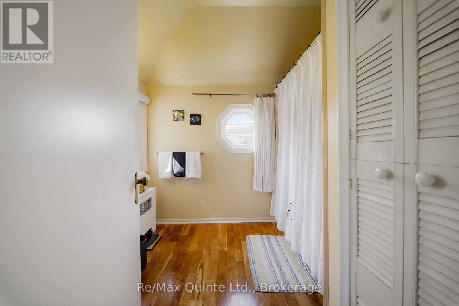 271 BRIDGE STREET EAST - 26