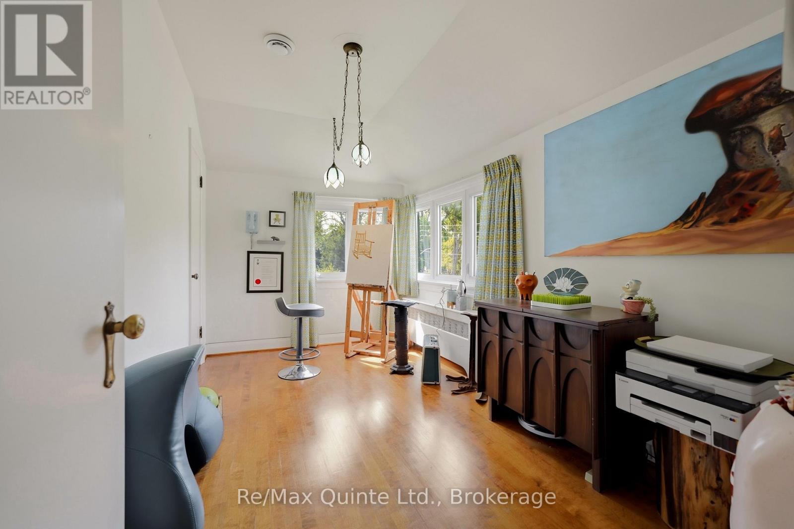 271 BRIDGE STREET EAST - Image 34