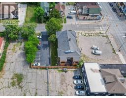 561 Parent Avenue, Windsor, ON N9A2C2 Photo 6