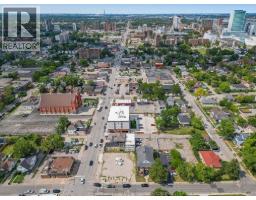 561 Parent Avenue, Windsor, ON N9A2C2 Photo 7