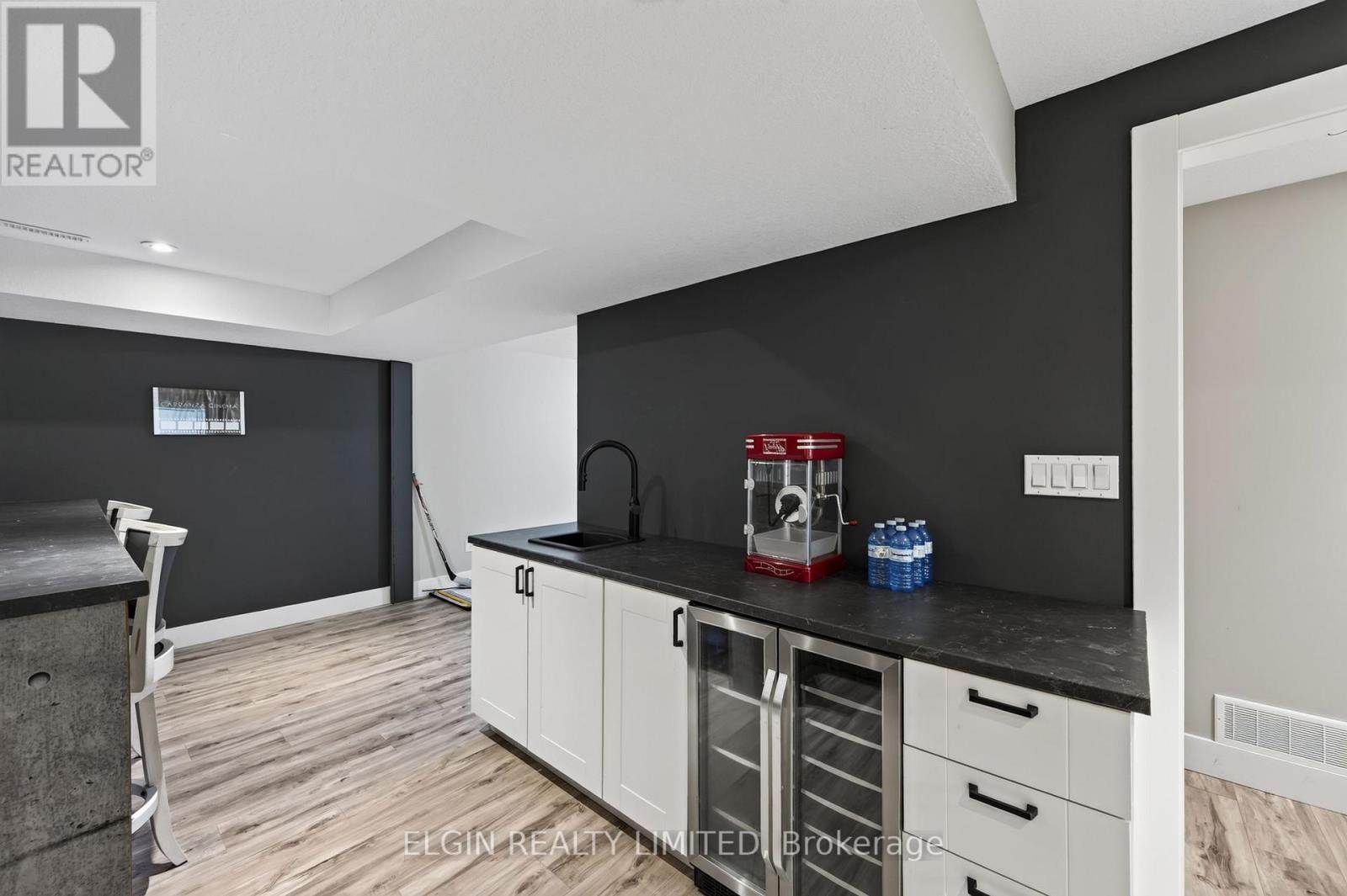 26 BLOSSOM RIDGE - Image 34