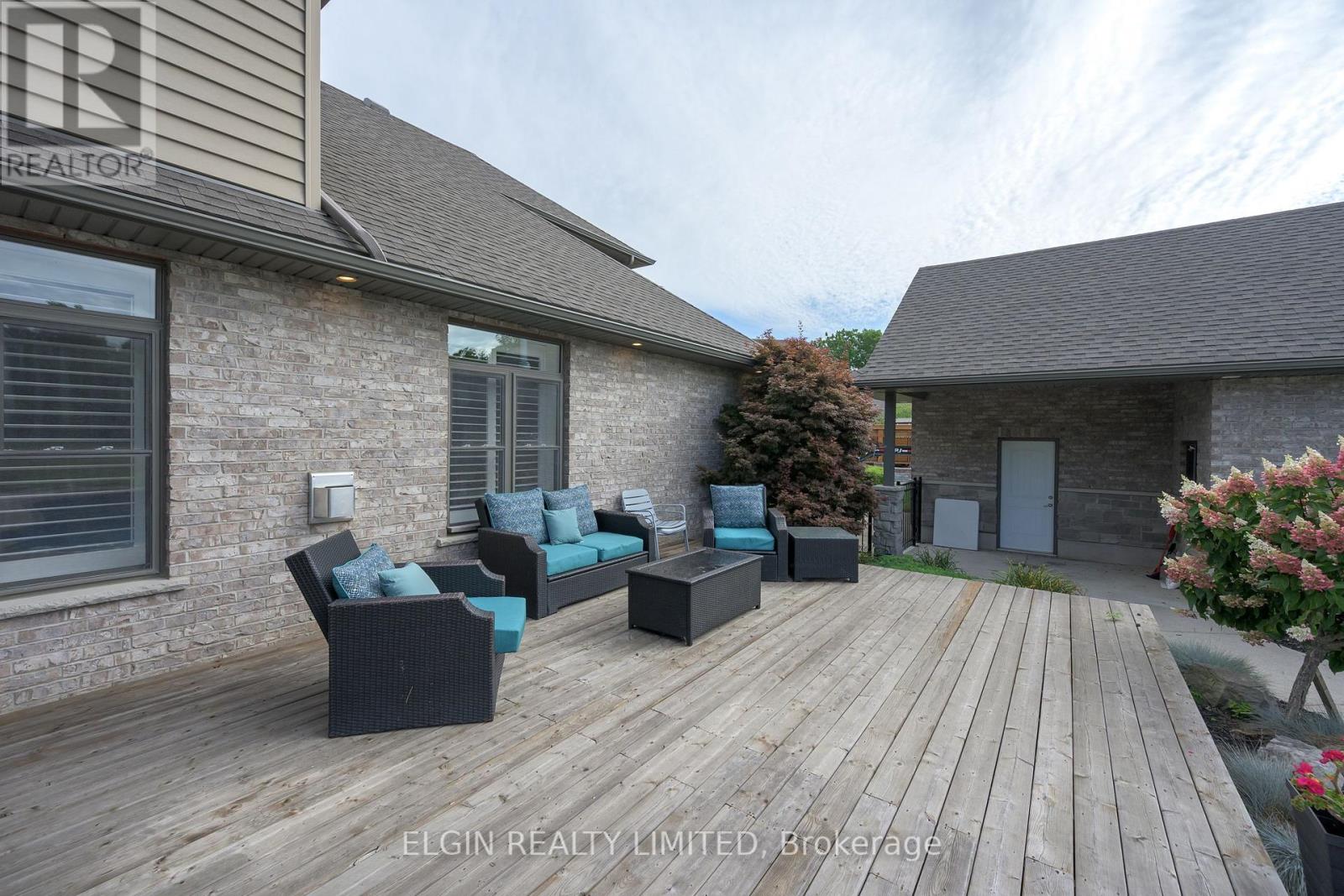26 BLOSSOM RIDGE - 39
