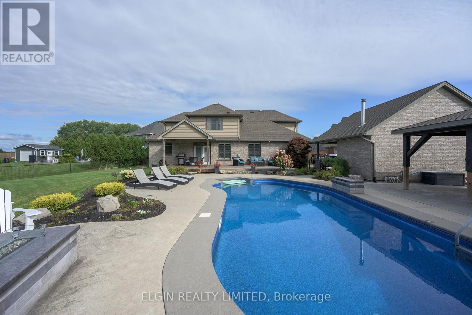 26 BLOSSOM RIDGE - Image 44