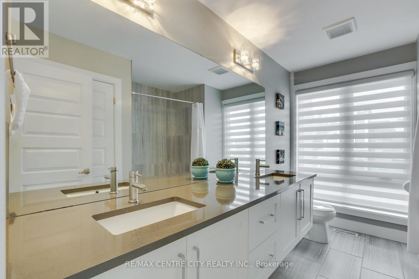 1762 DEWAR PLACE - Image 21