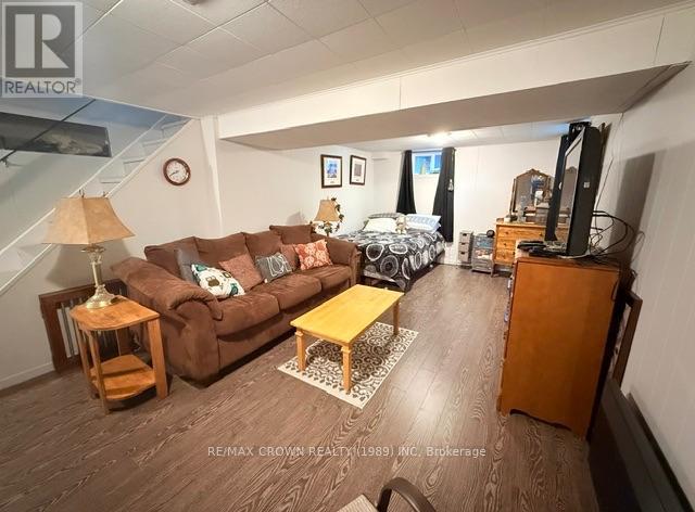 13 OAK STREET - Image 38