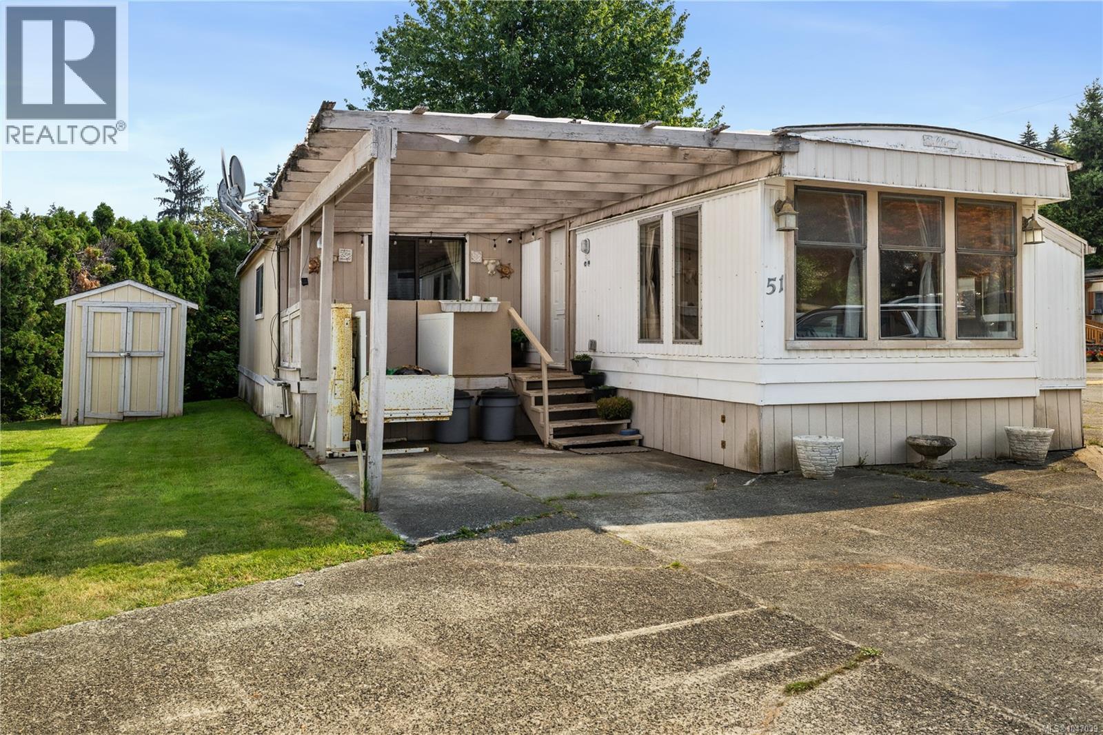 Property for sale at 51 951 Homewood Rd