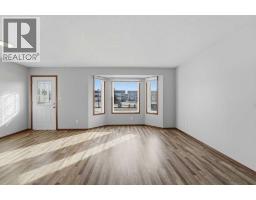 Living room - 25 Winston Place, Blackfalds, AB T4M0K9 Photo 6