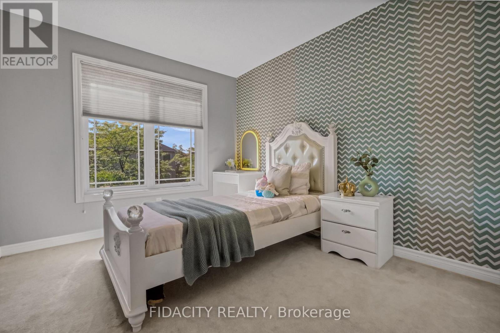 380 GOLDENBROOK WAY - 20