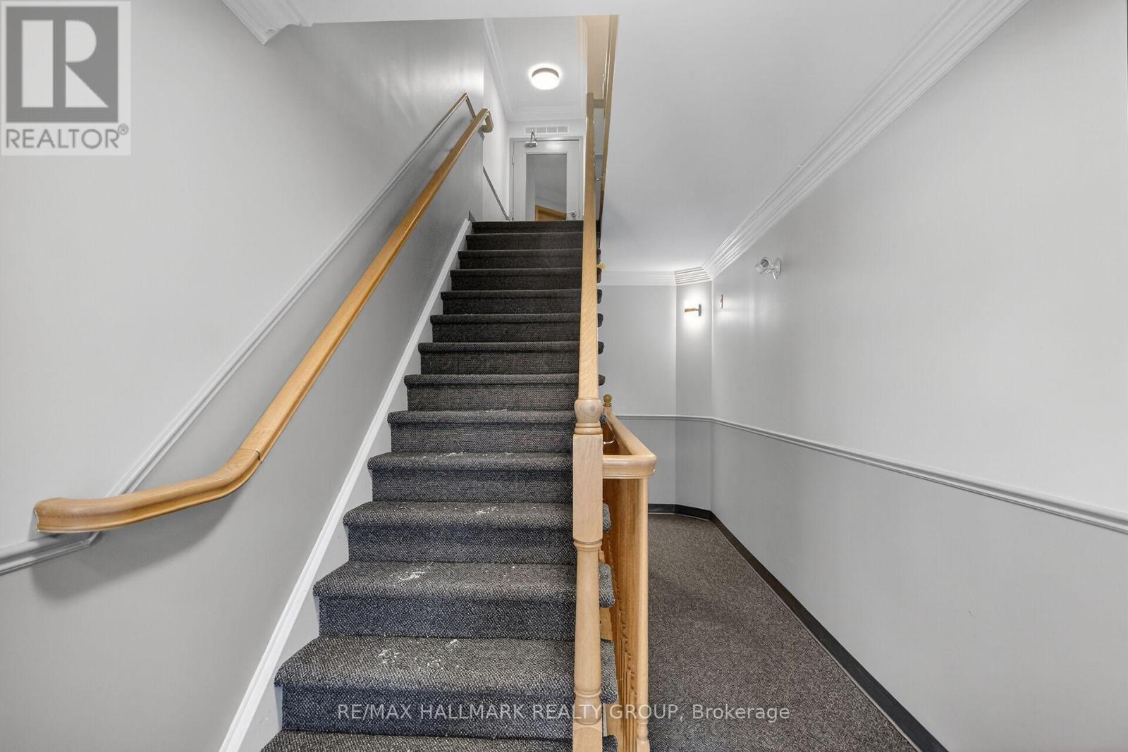 #2B 51 ROBSON COURT - 5