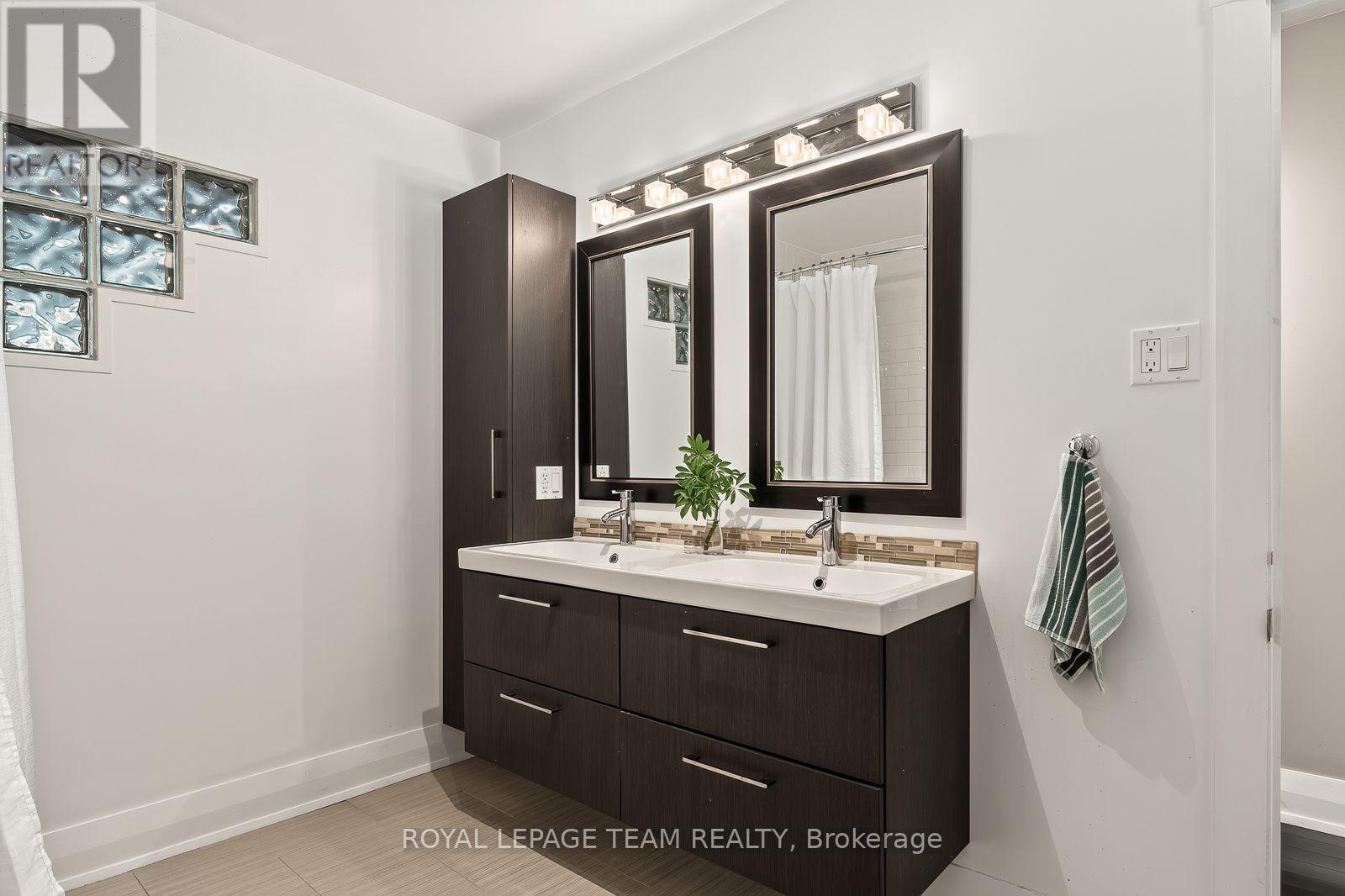 111 IVY CRESCENT - Image 15