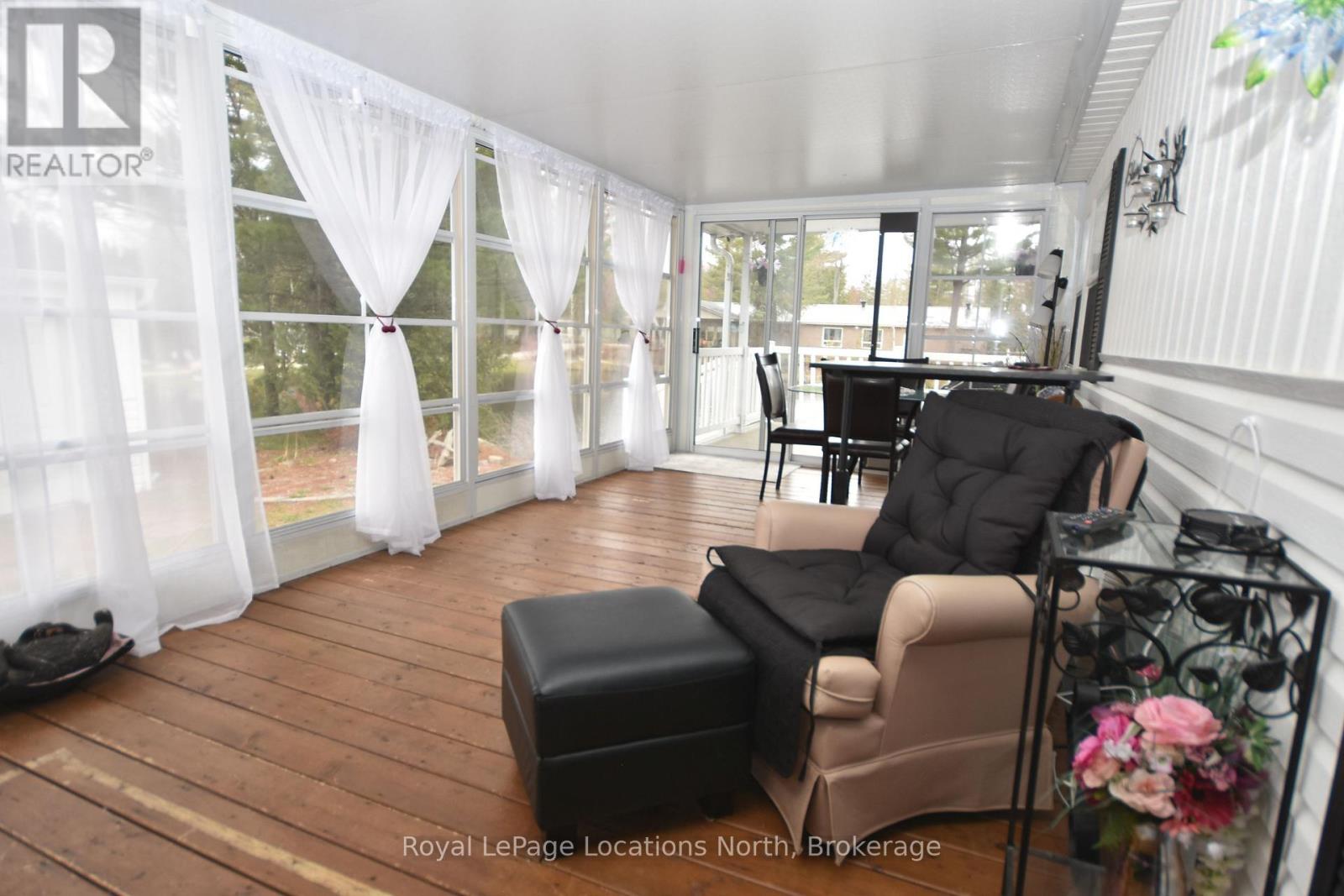 20 TOPAZ STREET W - Image 15