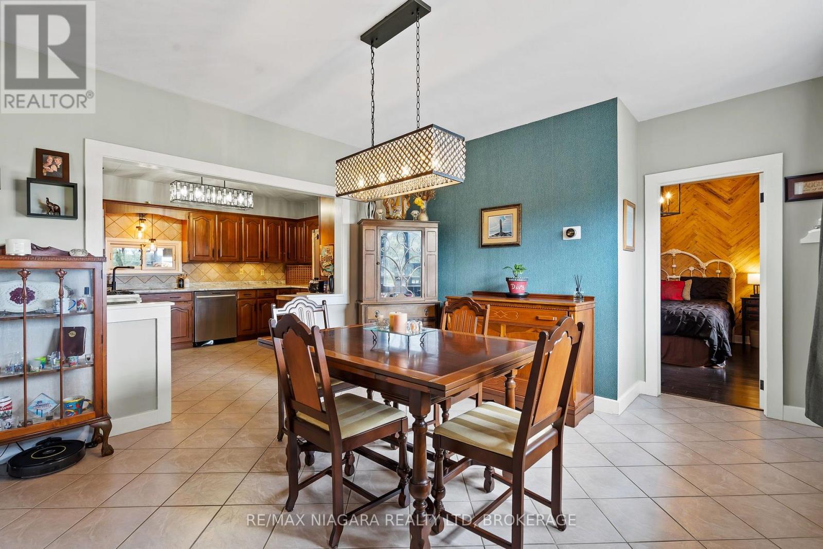 1470 KILLALY STREET E - Image 5