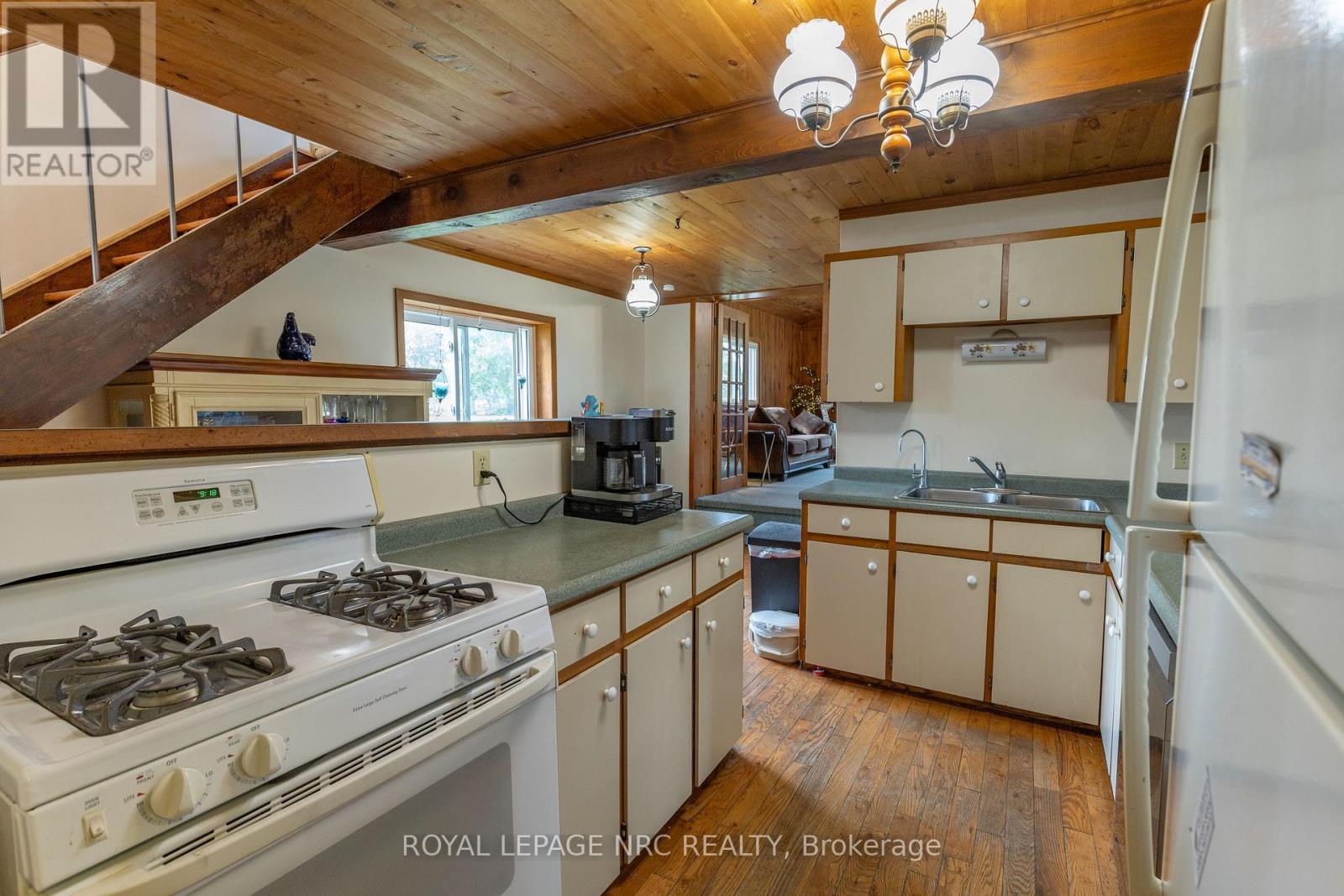 11284 GOLF COURSE ROAD - Image 11