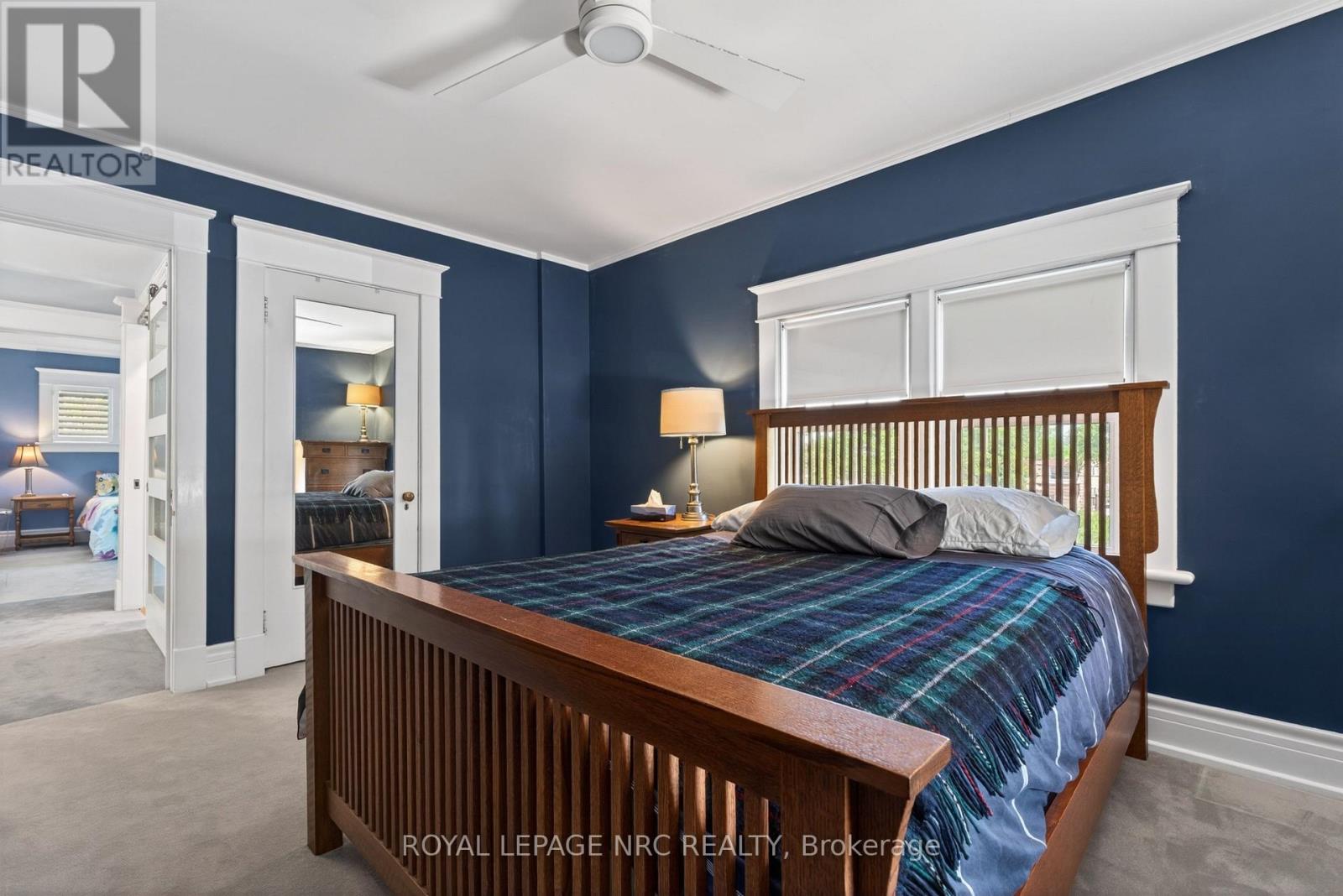 260 MAIN STREET E - 33
