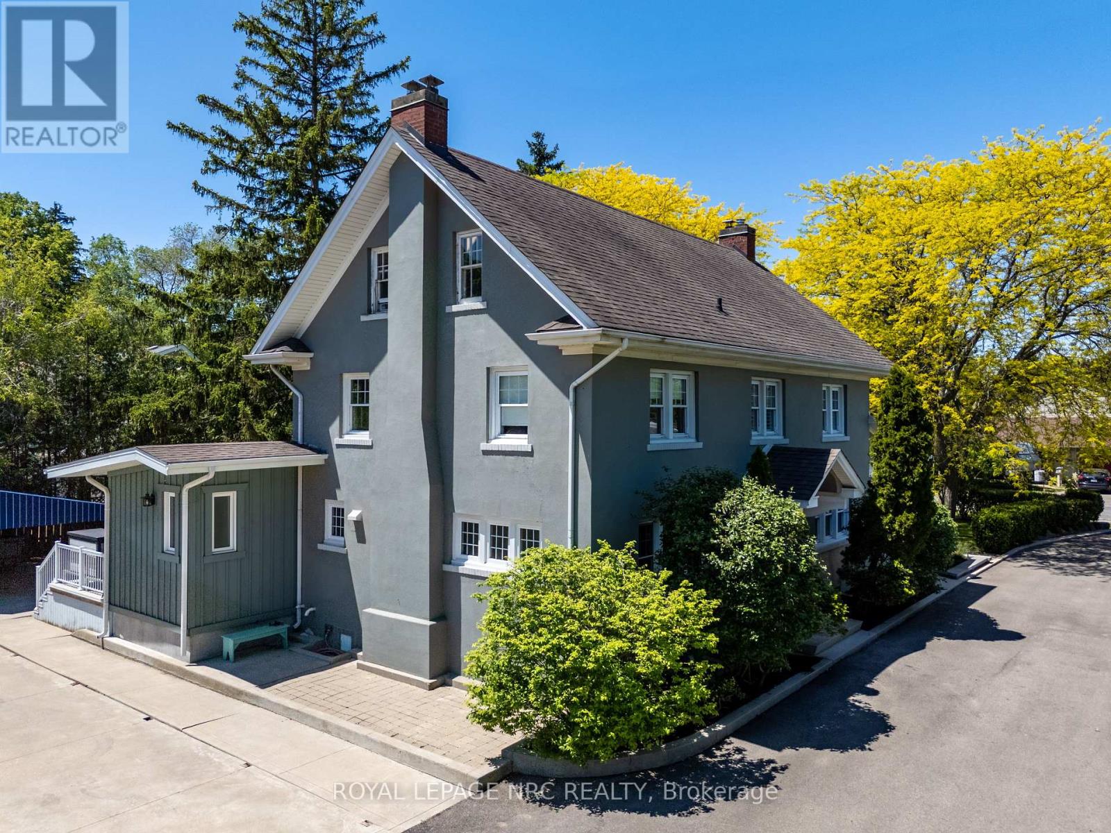 260 MAIN STREET E - 6