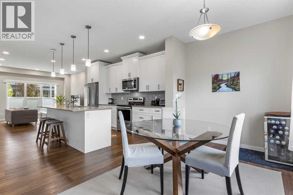 111 Hillcrest Close SW - 15