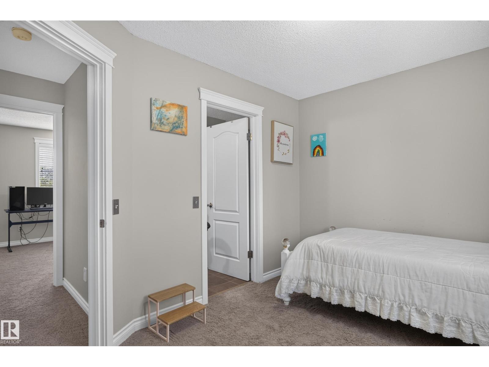 12724 148 AV NW - Image 40