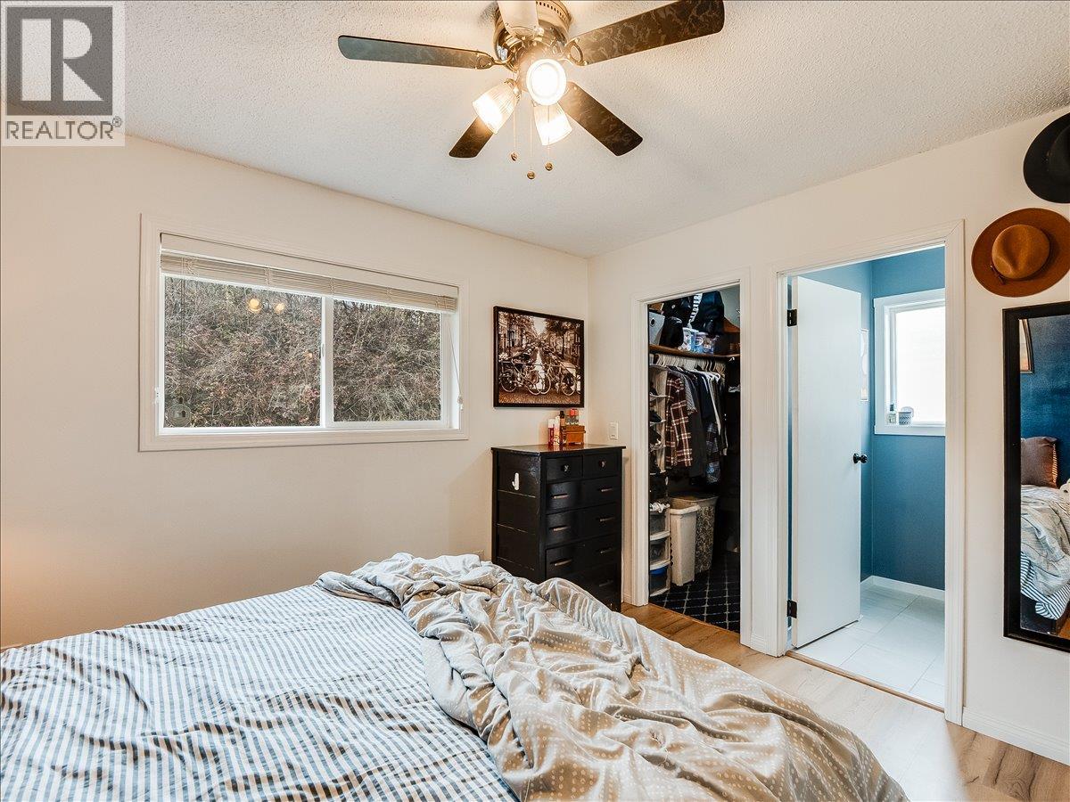 3701 9TH Avenue, Castlegar