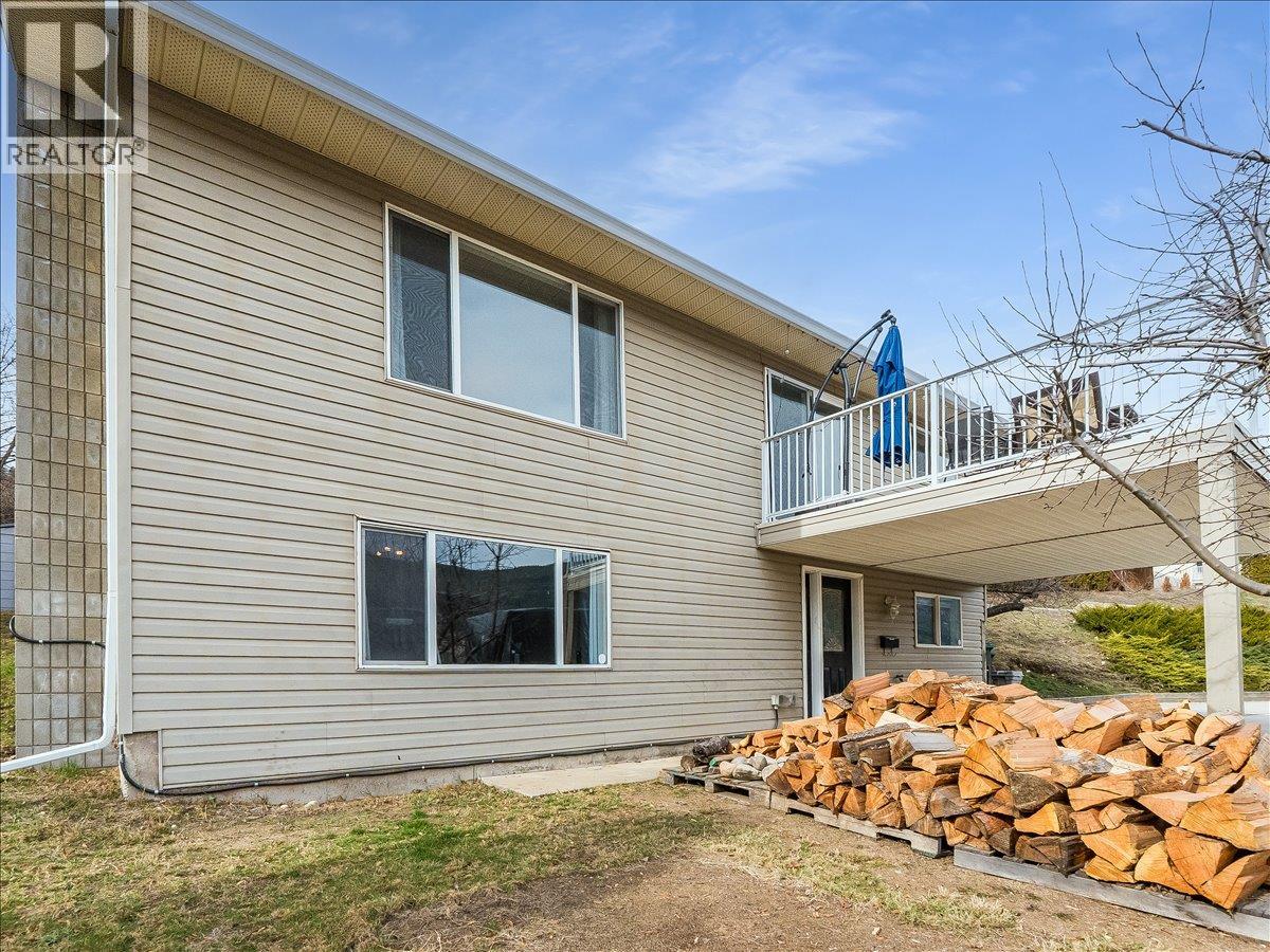 3701 9TH Avenue, Castlegar