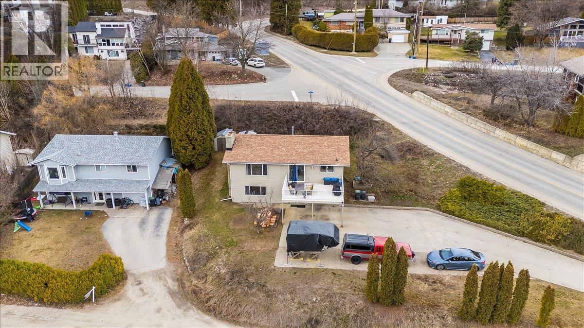 3701 9TH Avenue, Castlegar