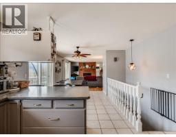 Primary Bedroom - 3701 9th Avenue, Castlegar, BC V1N3T3 Photo 8