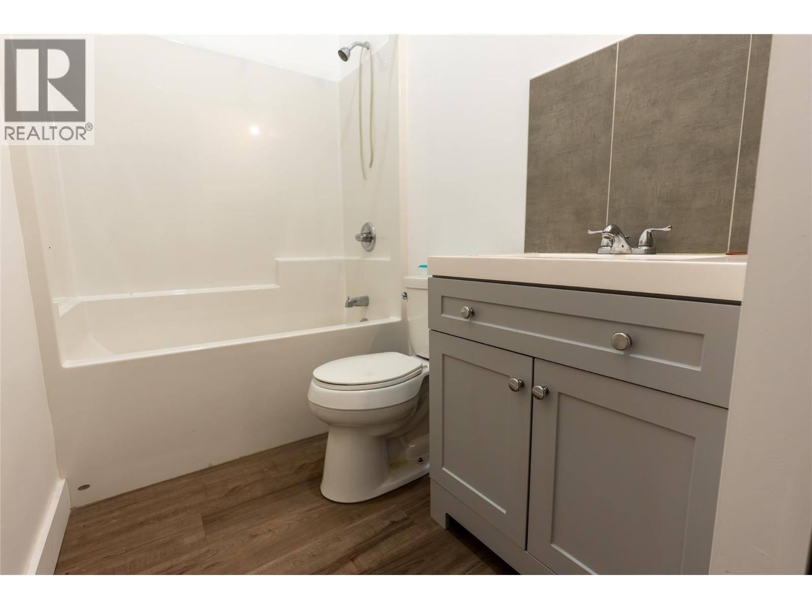  302 Copper Avenue South, Greenwood - Image 1