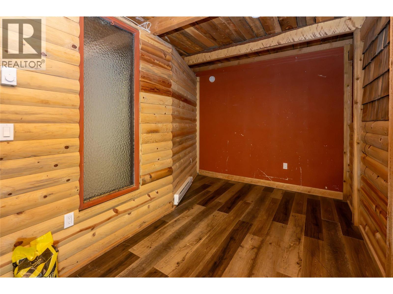  302 Copper Avenue South, Greenwood - Image 1
