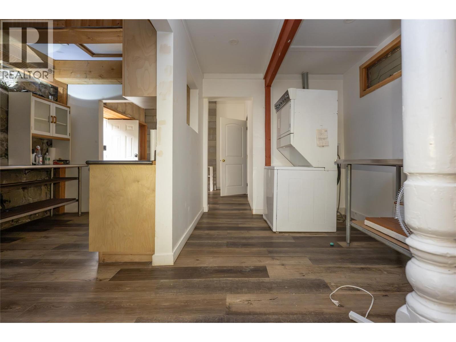  302 Copper Avenue South, Greenwood - Image 1
