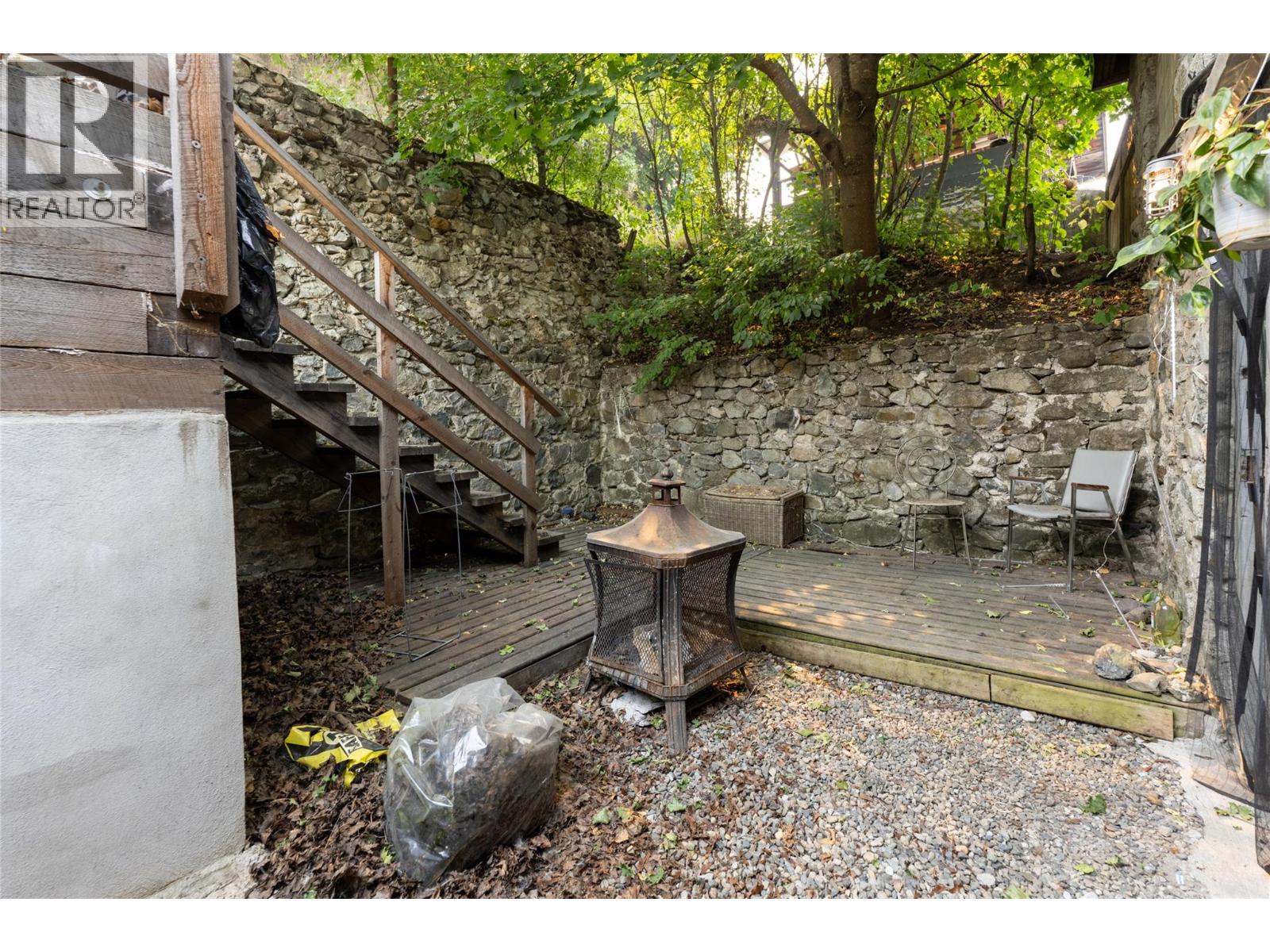  302 Copper Avenue South, Greenwood - Image 1
