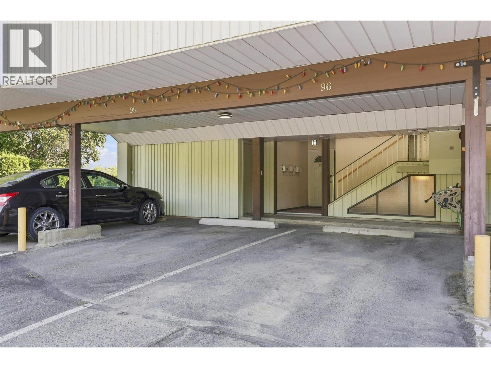 #96 137 MCGILL Road - 3