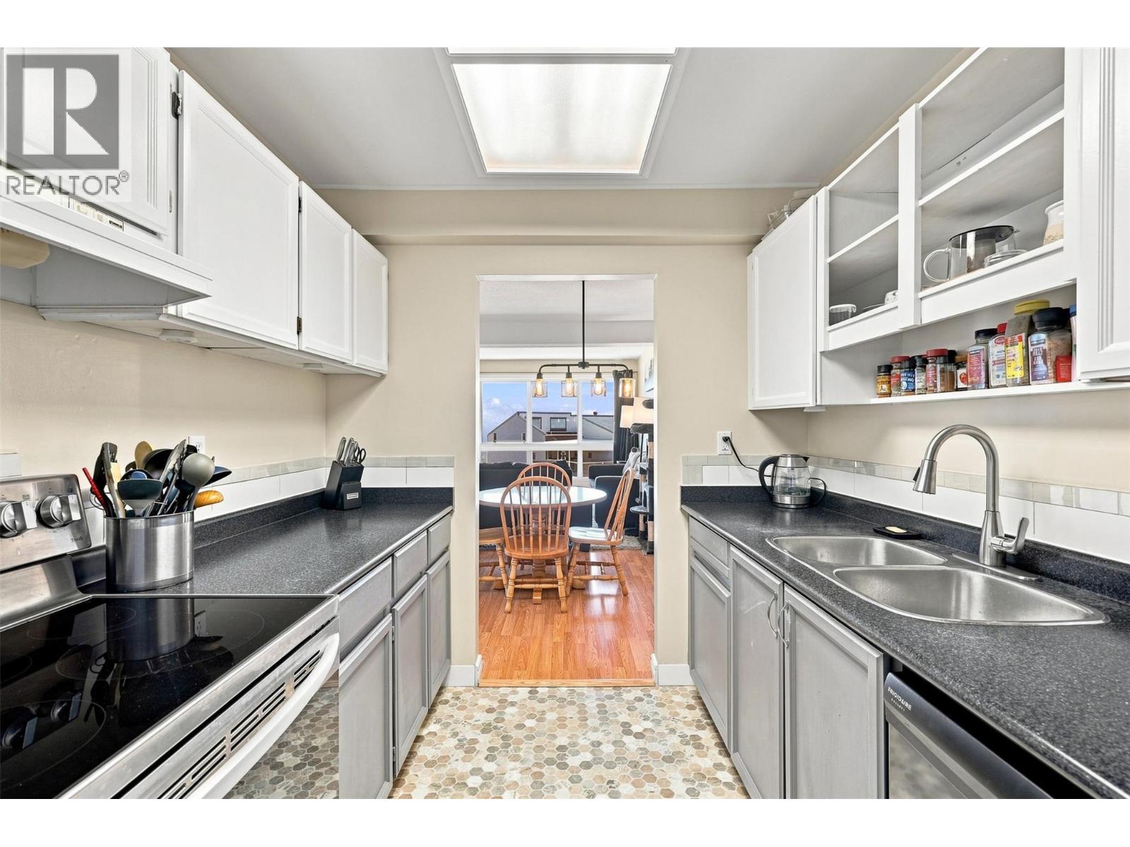 #96 137 MCGILL Road - 6