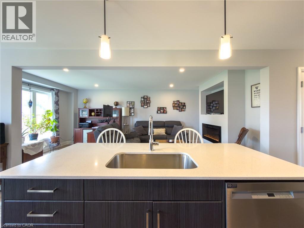 39 AMBER Street - Image 13