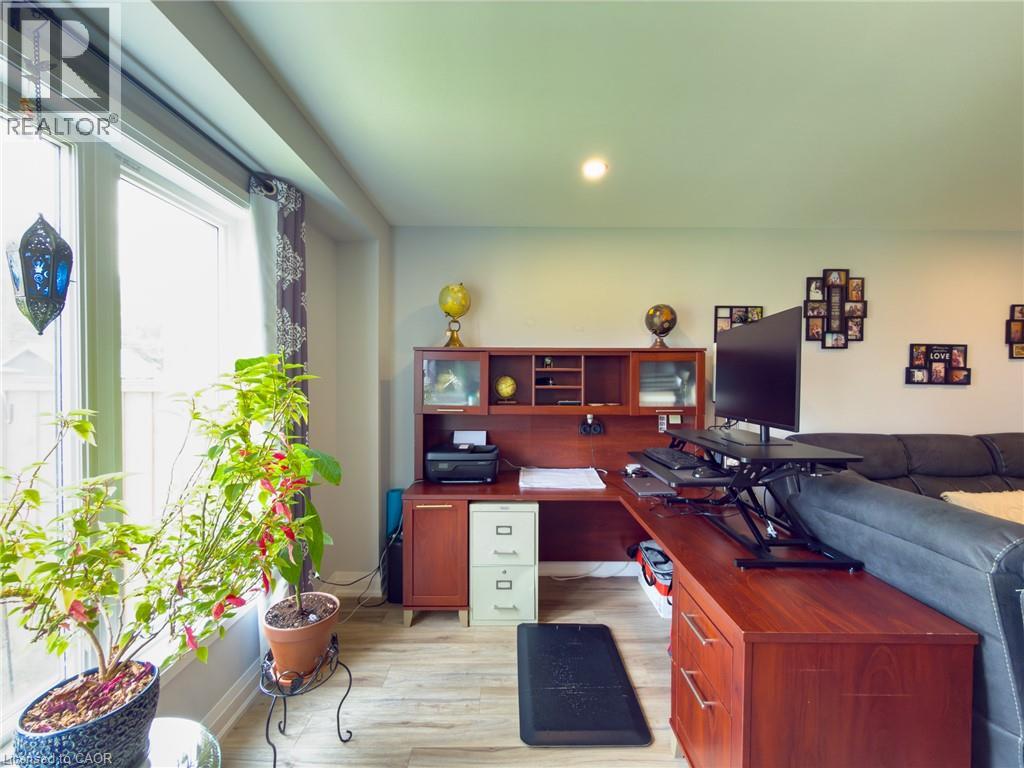 39 AMBER Street - Image 23
