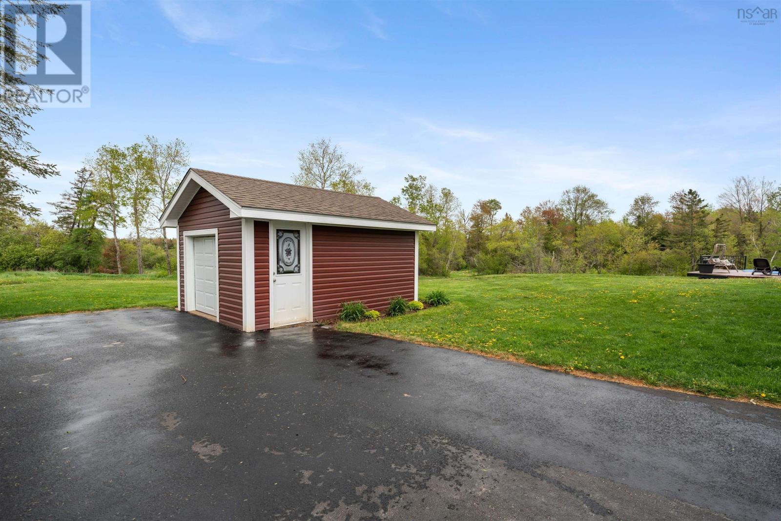 8805 Highway 14 - 46