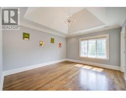 154 Munro Boulevard, Toronto, ON M2P1C8 Photo 23