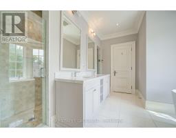 154 Munro Boulevard, Toronto, ON M2P1C8 Photo 25