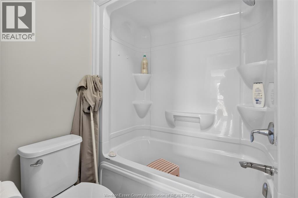 353 BENJAMIN - Image 32