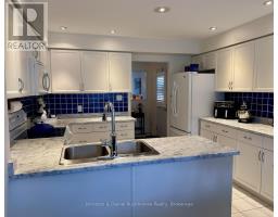 39 Shoreline Drive, Bracebridge, ON P1L1Z3 Photo 12