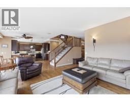 Laundry room - 1914 Ironwood Street, Kamloops, BC V2H0A6 Photo 14