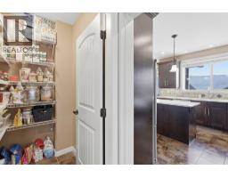 Dining room - 1914 Ironwood Street, Kamloops, BC V2H0A6 Photo 17