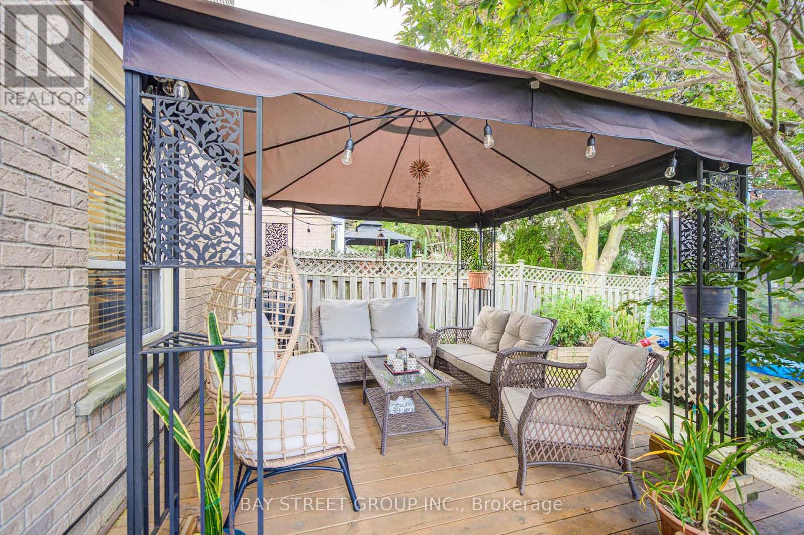 10 HEMINGFORD PLACE - 35