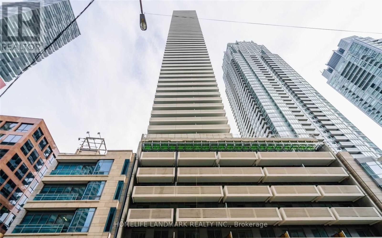 Photo of 2221 Yonge Street